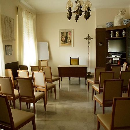 Casa Fatebenefratelli Hotel Varazze Buitenkant foto