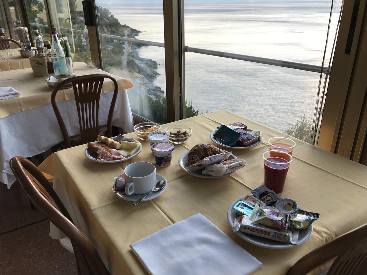 Casa Fatebenefratelli Hotel Varazze Buitenkant foto