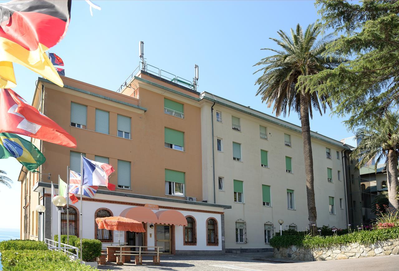 Casa Fatebenefratelli Hotel Varazze Buitenkant foto